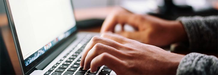 Usenet-Newsreader für den Zugriff auf Newsgroups